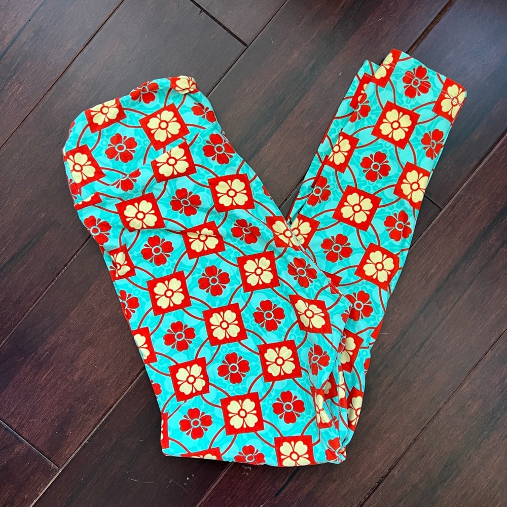 Lularoe OS Leggings - butter soft! Never worn!